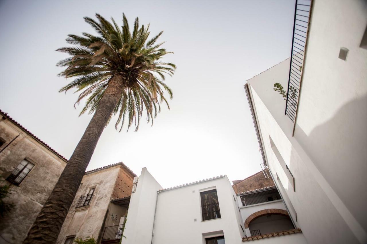 Md Casa Palacio Munoz Chaves Siglo XVIII Caces エクステリア 写真